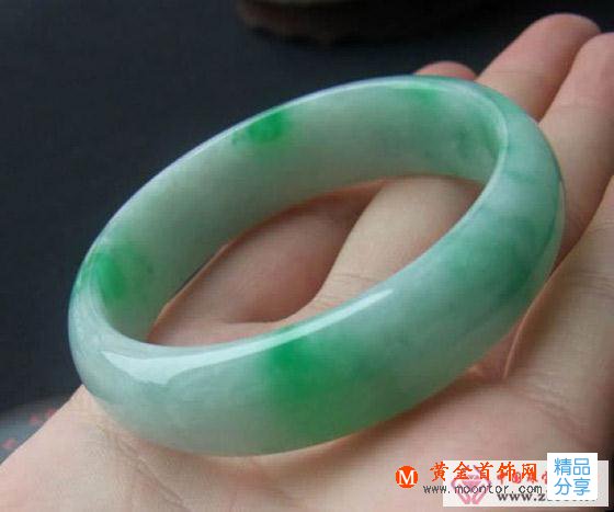 
	翡翠a貨手鐲圖片（圖）
