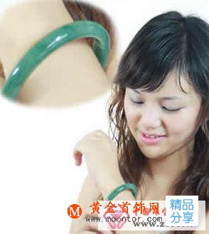 
	翡翠手鐲如何保養
