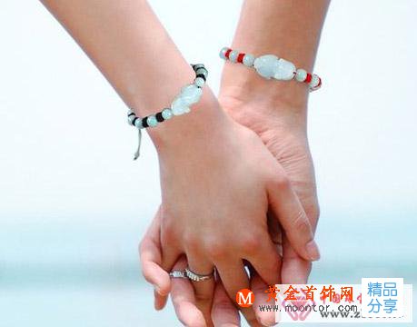 
	翡翠手鐲的保養禁忌
