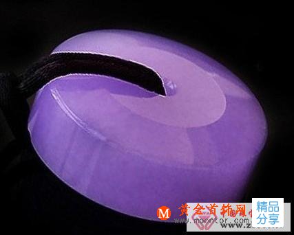 
	紫色翡翠如何保養
