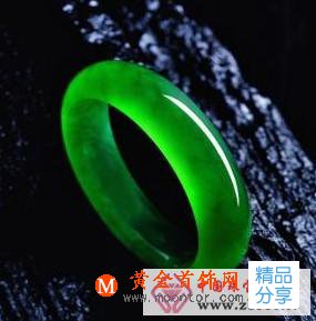 
	翡翠手鐲保養要點
