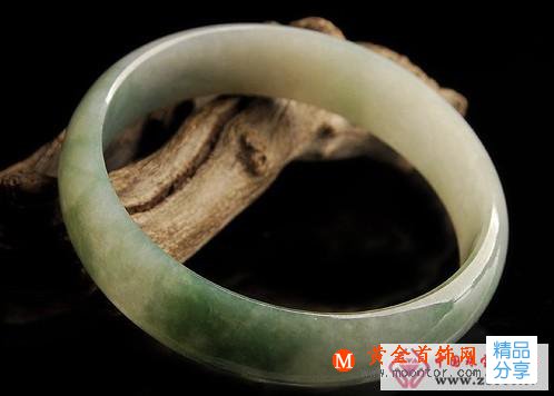 
	玉石和翡翠的區別
