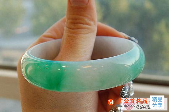 
	上等翡翠質地標準

