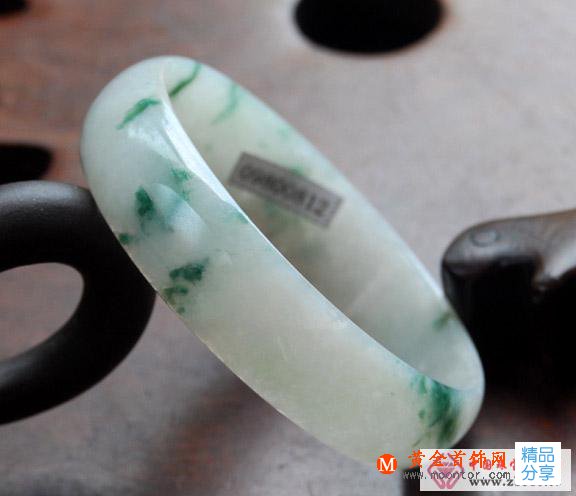 
	翡翠玉鐲鑒定方法
