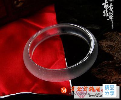 
	水沫子（水沫玉）和玻璃種翡翠的區別
