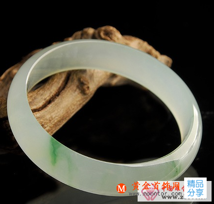 
	靈云翡翠值得一生守護的緣分
