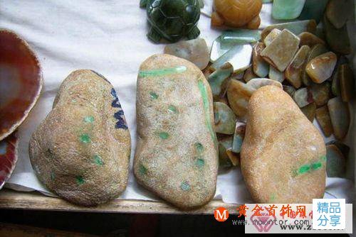 
	翡翠玉石原料如何挑選？
