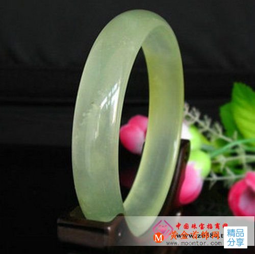 
	佩戴玉石的好處,女人佩戴玉石手鐲的四大好處
