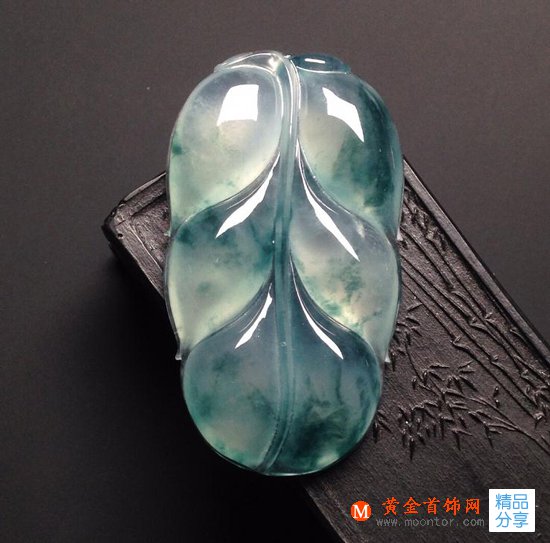 
	新手如何挑選翡翠呢？
