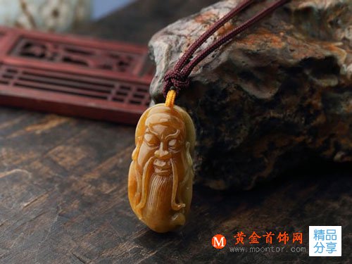 
	貼身佩戴的翡翠飾品有何禁忌？
