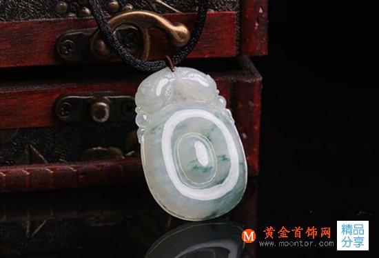
	翡翠行業有哪些暗語呢？掌握好暗語可以為我們以后購買翡翠省不少力
