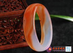 
	佩戴玉鐲的好處
