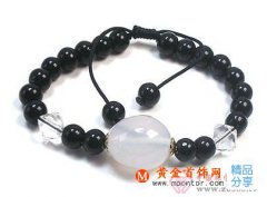 
	玉手鏈戴哪只手
