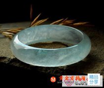
	評價翡翠主要有四個標準
