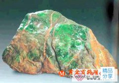 
	翡翠原石有哪些作假方法
