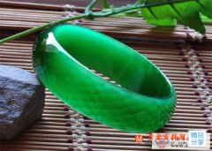 
	翡翠手鐲常見風格及類型
