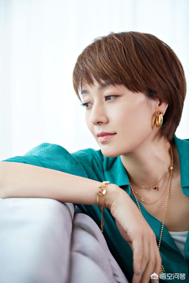 黃金項鏈怎么戴好看？怎樣戴金項鏈才不會顯俗氣？【推薦】