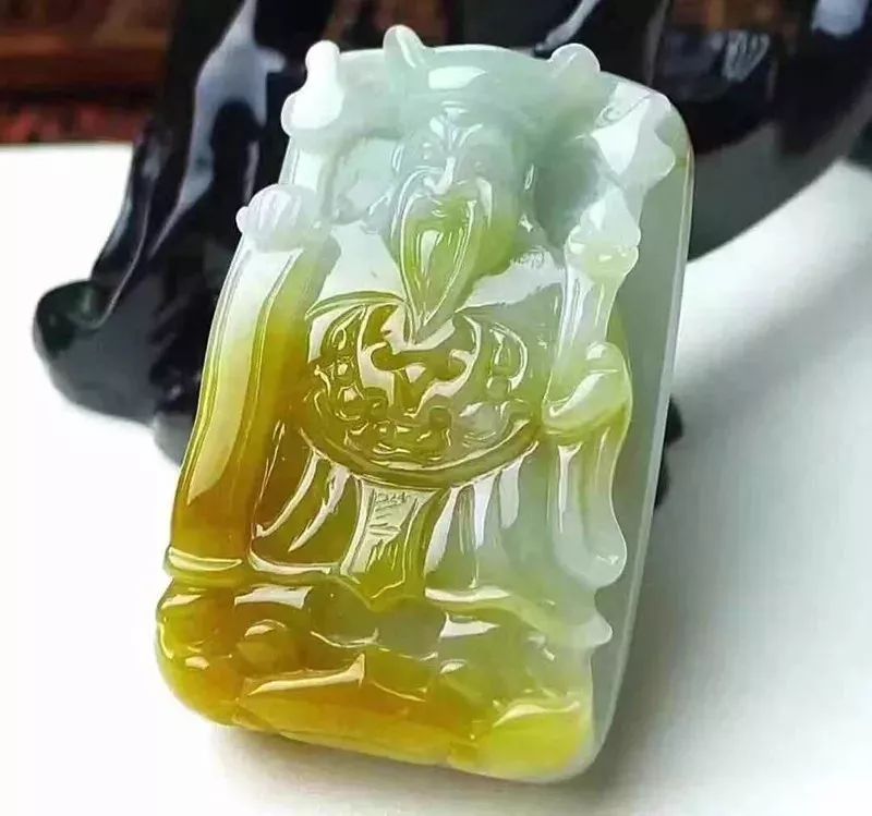 翡翠掛件造型圖片-精品翡翠吊墜寓意