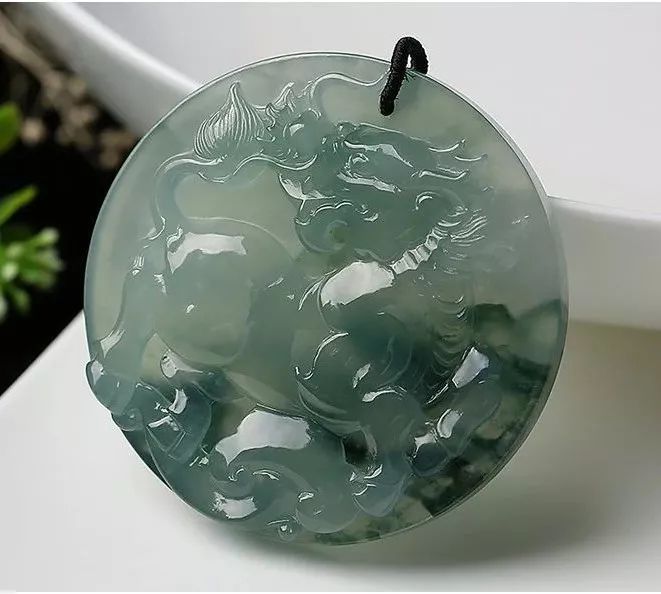 翡翠掛件造型圖片-精品翡翠吊墜寓意