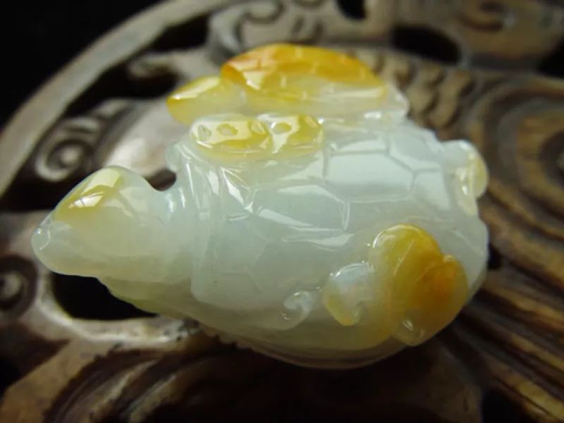 翡翠掛件造型圖片-精品翡翠吊墜寓意