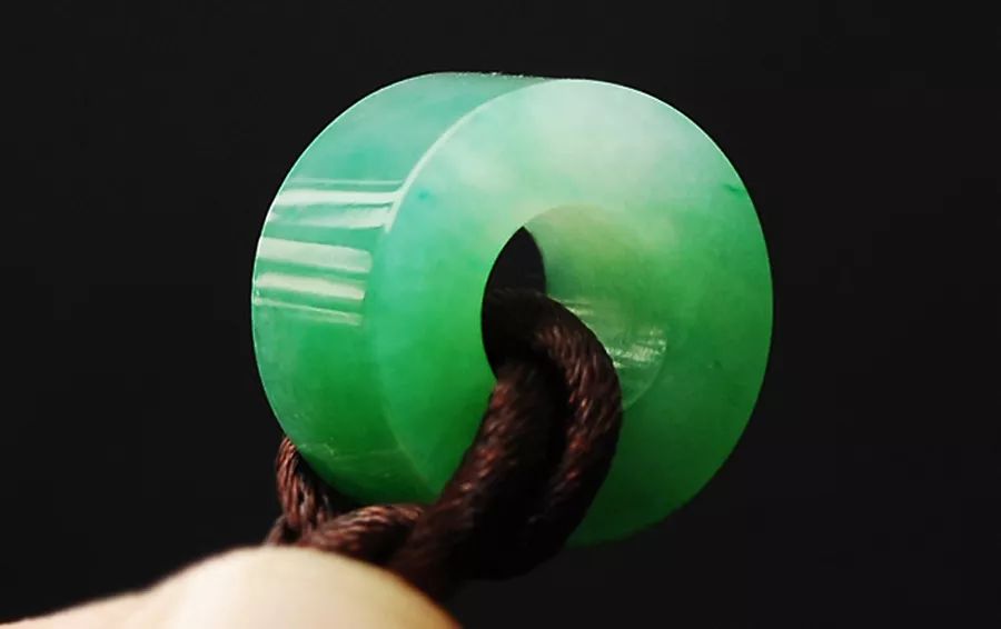 翡翠掛件造型圖片-精品翡翠吊墜寓意