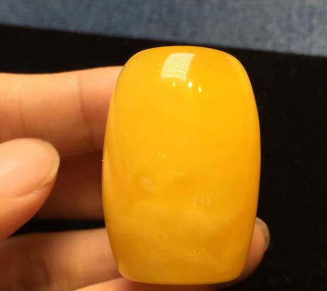 天天說雞油黃好，那你知道雞油黃蜜蠟的功效有哪些嗎？