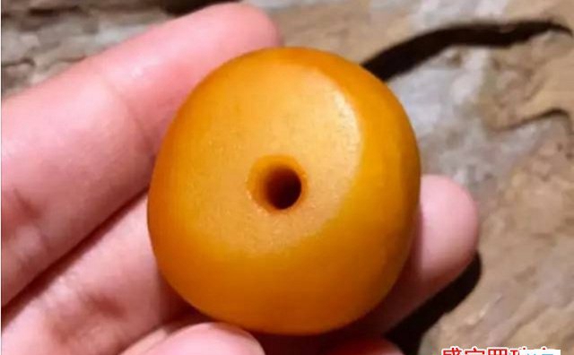 老雞油黃蜜蠟多錢一克？