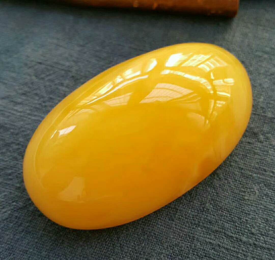 關于雞油黃蜜蠟吊墜價格，你應該知道的內幕！