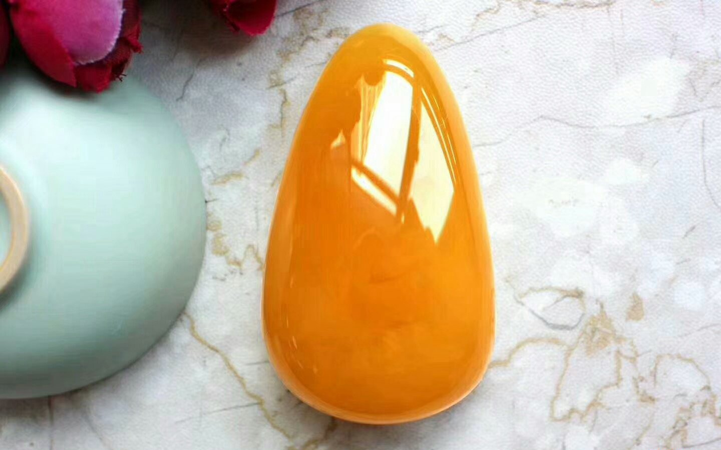 雞黃油蜜蠟多少錢一克，雞黃油蜜蠟品質如何？