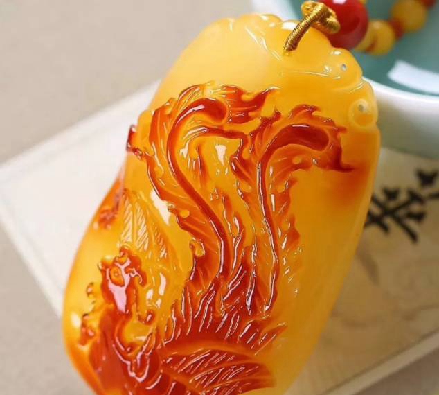 雞油紅蜜蠟好嗎，看過一眼就舍不得放下！