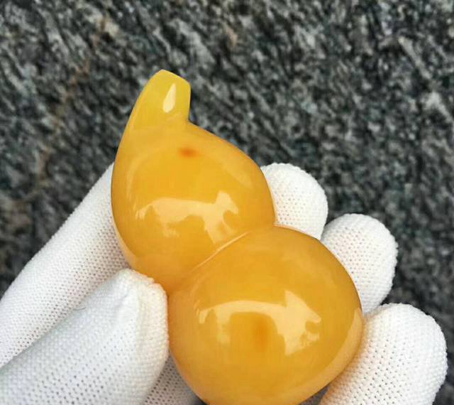 新蜜蠟和老蜜蠟的區別，很多人還搞不清楚！