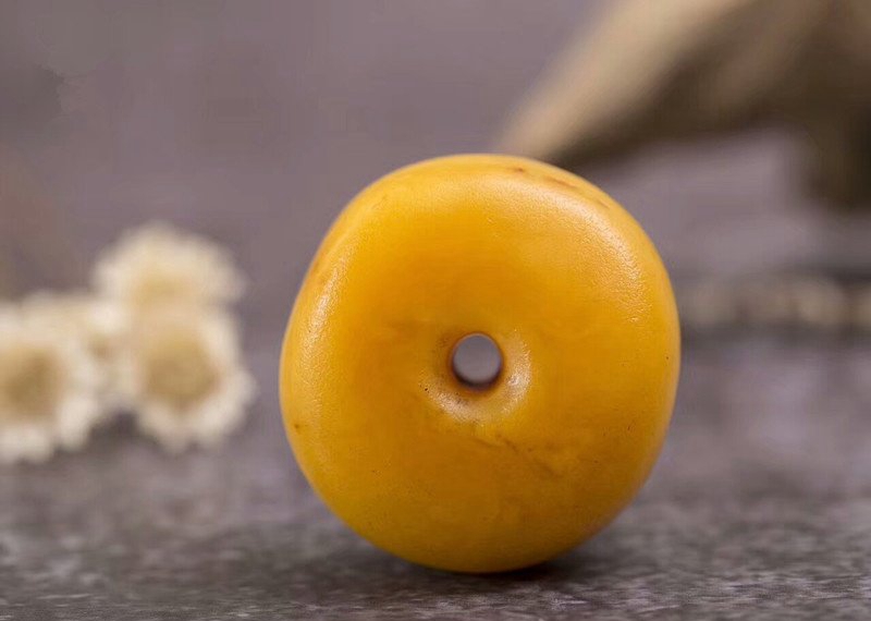 老蜜蠟現在多少錢一克，新老蜜哪個好？