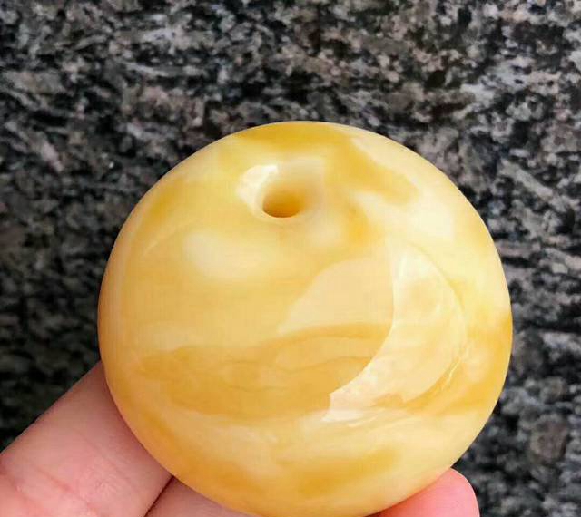 蜜蠟和琥珀有何區別，看完秒懂！
