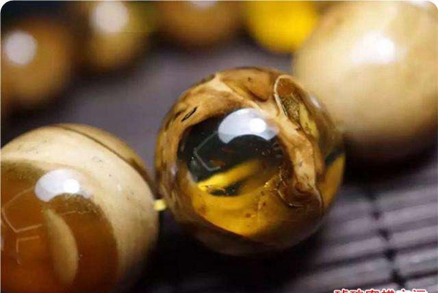 花珀的價格只會越來越高，各位藏友們應該學會且玩且珍惜！好好收藏，精品難得