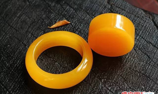 南非蜜蠟手鐲，南非不是產鉆石的地方嗎，難道？