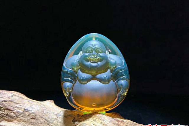 藍珀和金珀的價格差距，為什么這樣的大？