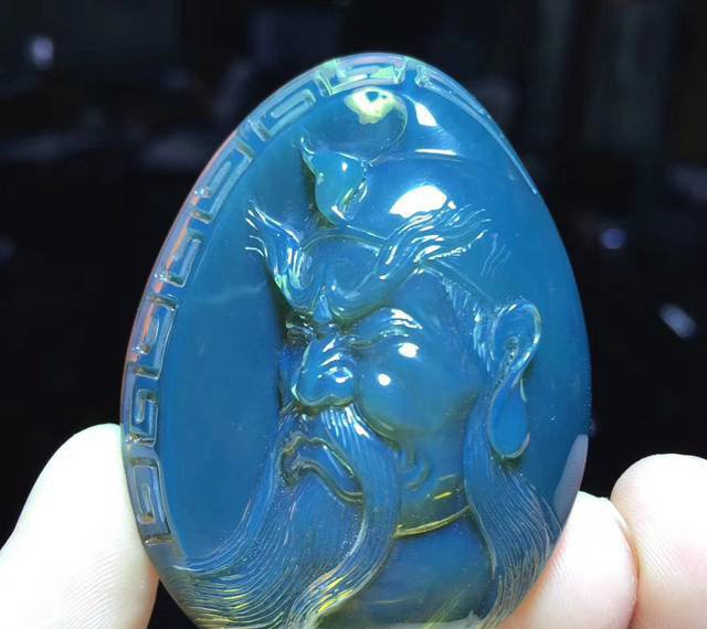 藍珀與金珀的價格比較，答案可能與你想象中的不一樣！