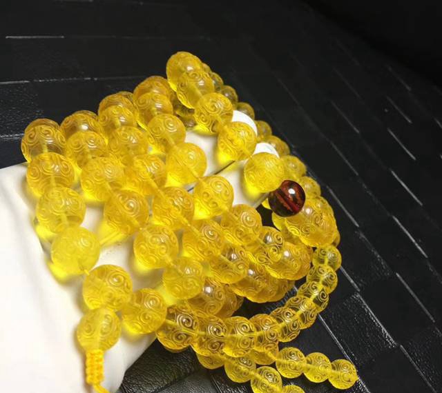 天然波羅的海金珀克價，并沒有你想象中的那么低！