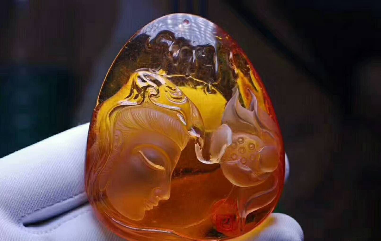 青金石蜜蠟金珀綠松石價格對比