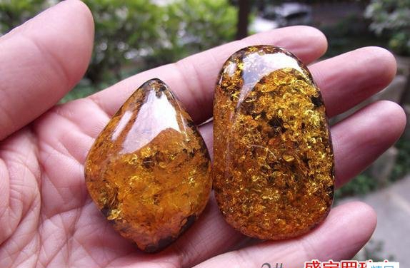 爆花金珀價格，什么是爆花？
