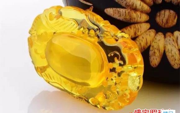 緬甸凈水金珀價格，絕對能震驚你的眼球！