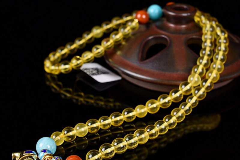 金珀不值錢?金珀手串的價格絕對超乎你的想象？