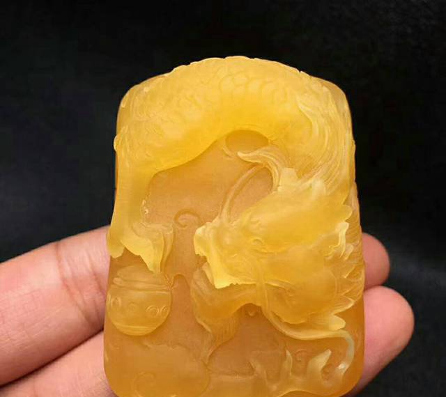 30克蜜蠟吊墜的價格要多少錢，看看你買貴了沒有？