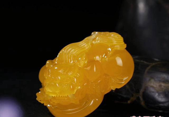 琥珀蜜蠟貔貅吊墜價格？