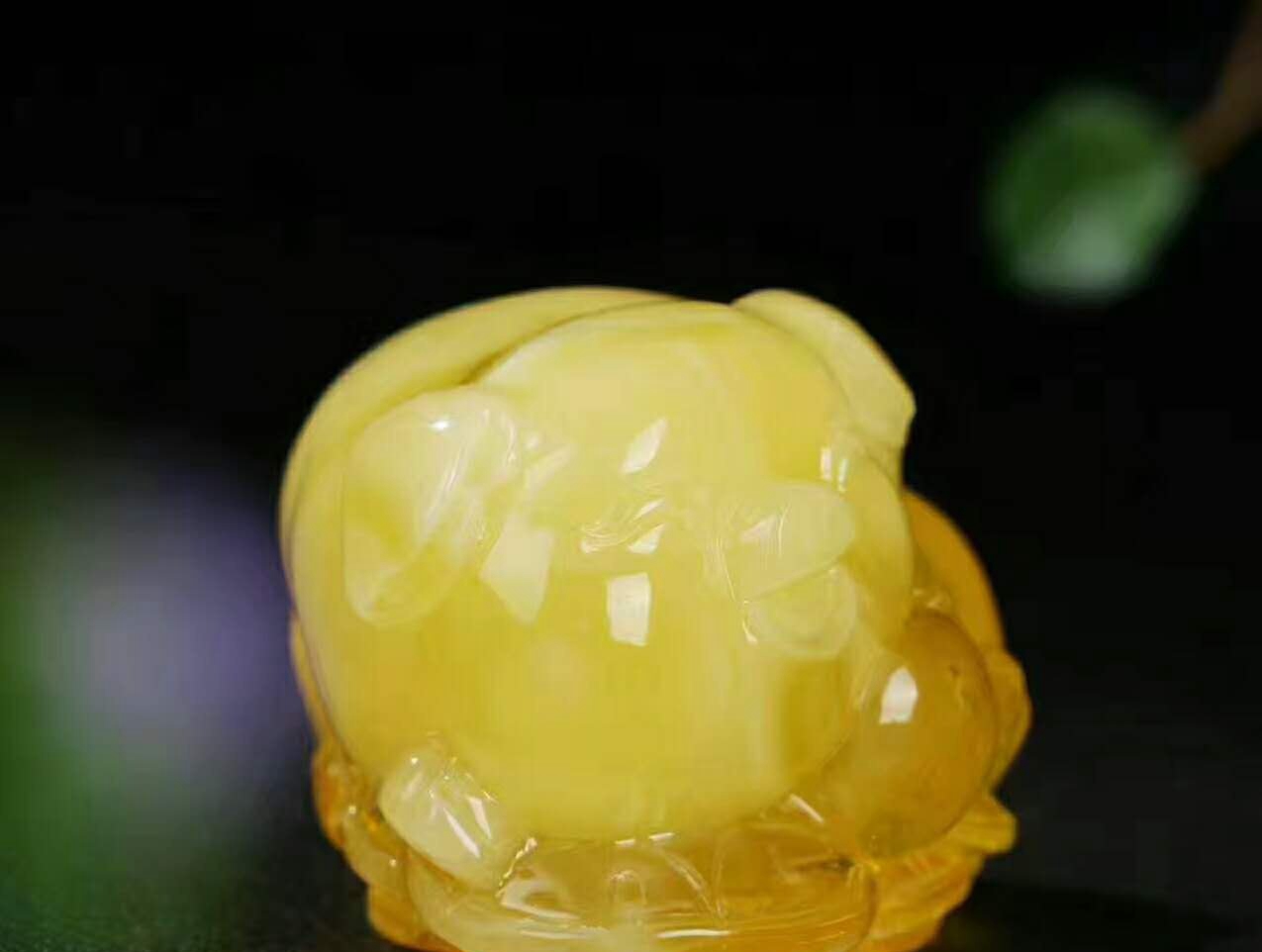 蜜蠟豬型吊墜價格