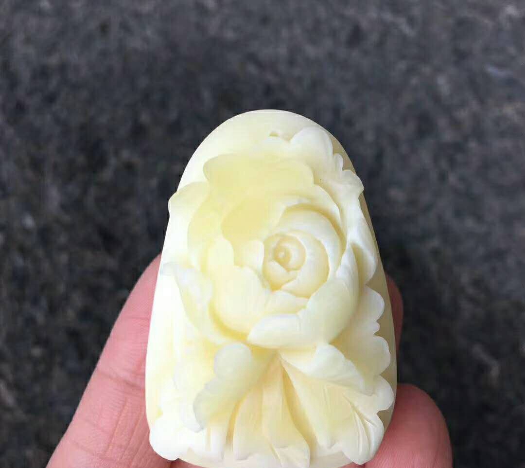 白花蜜蠟掛墜價格