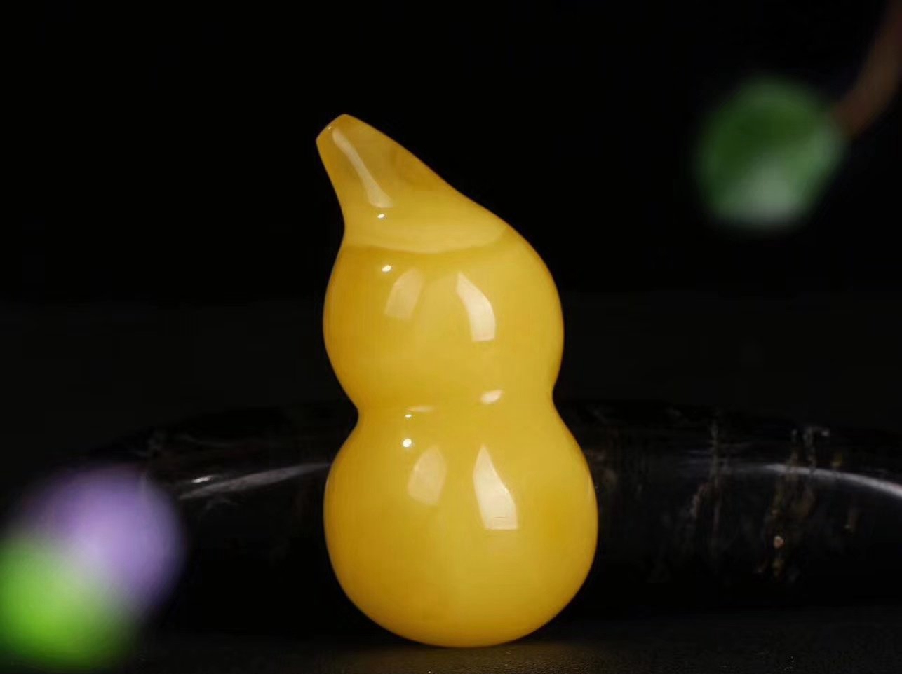 蜜蠟葫蘆吊墜圖片價格，蜜蠟葫蘆吊墜有什么寓意？