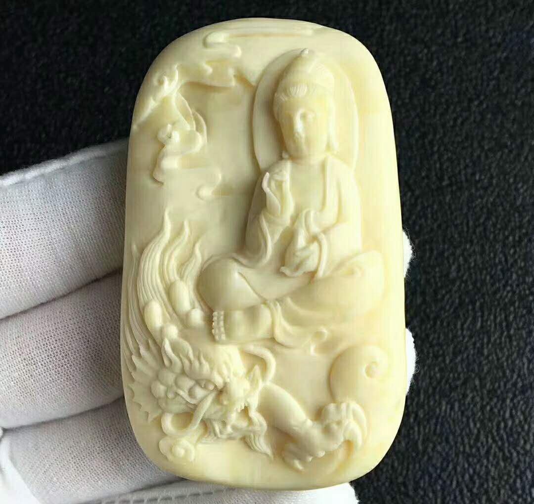 天然蜜蠟吊墜雕件價格，就你還被蒙在鼓里！