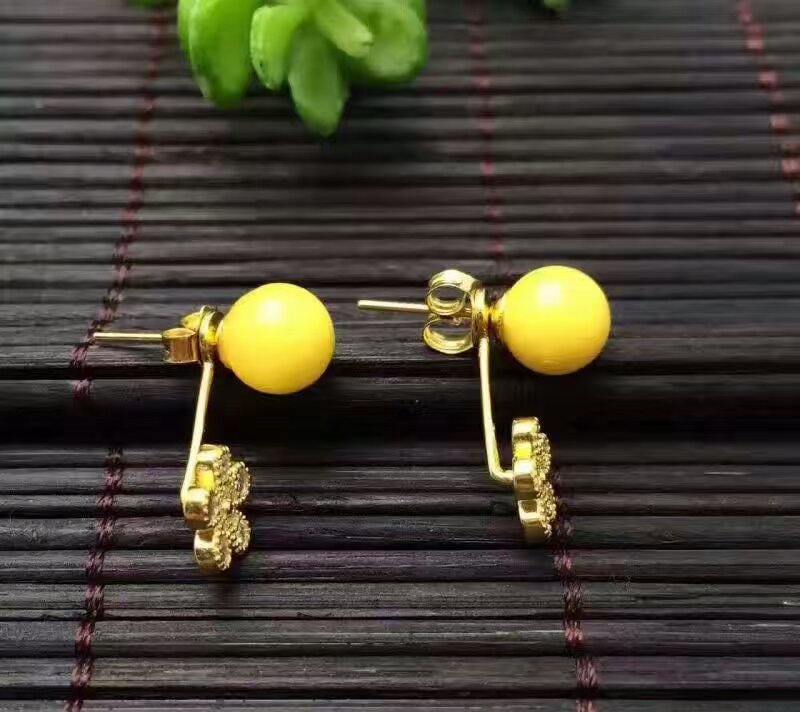 蜜蠟耳墜價格，蜜蠟耳墜的功效與作用！