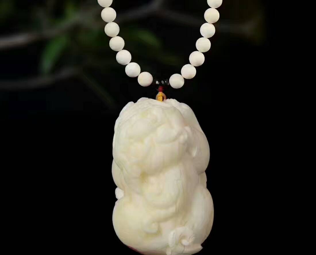 蜜蠟吊墜價格是多少錢一克，急，在線等！